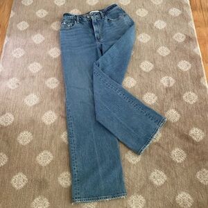 Abercrombie 90s Relaxed Jean High Rise Curve Love size 26